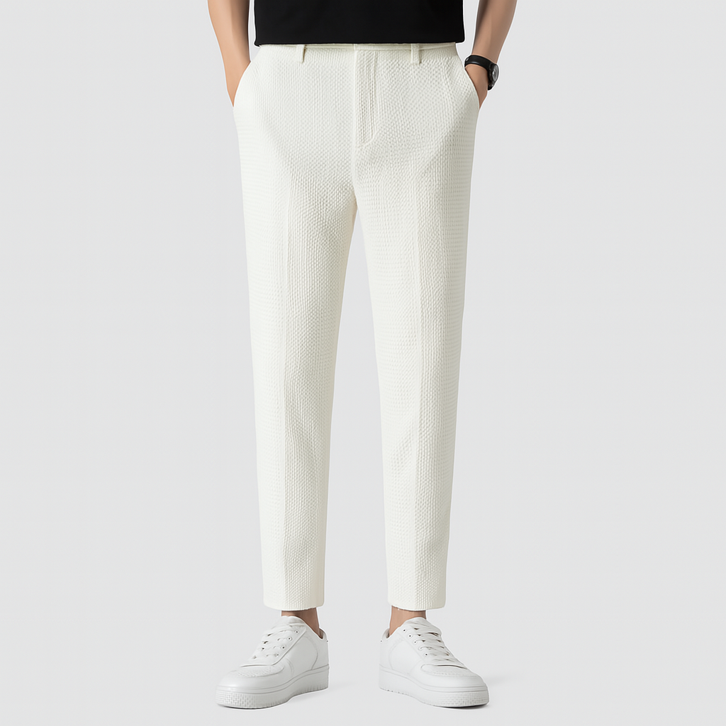 Giviny | Slim Fit Cropped Trousers