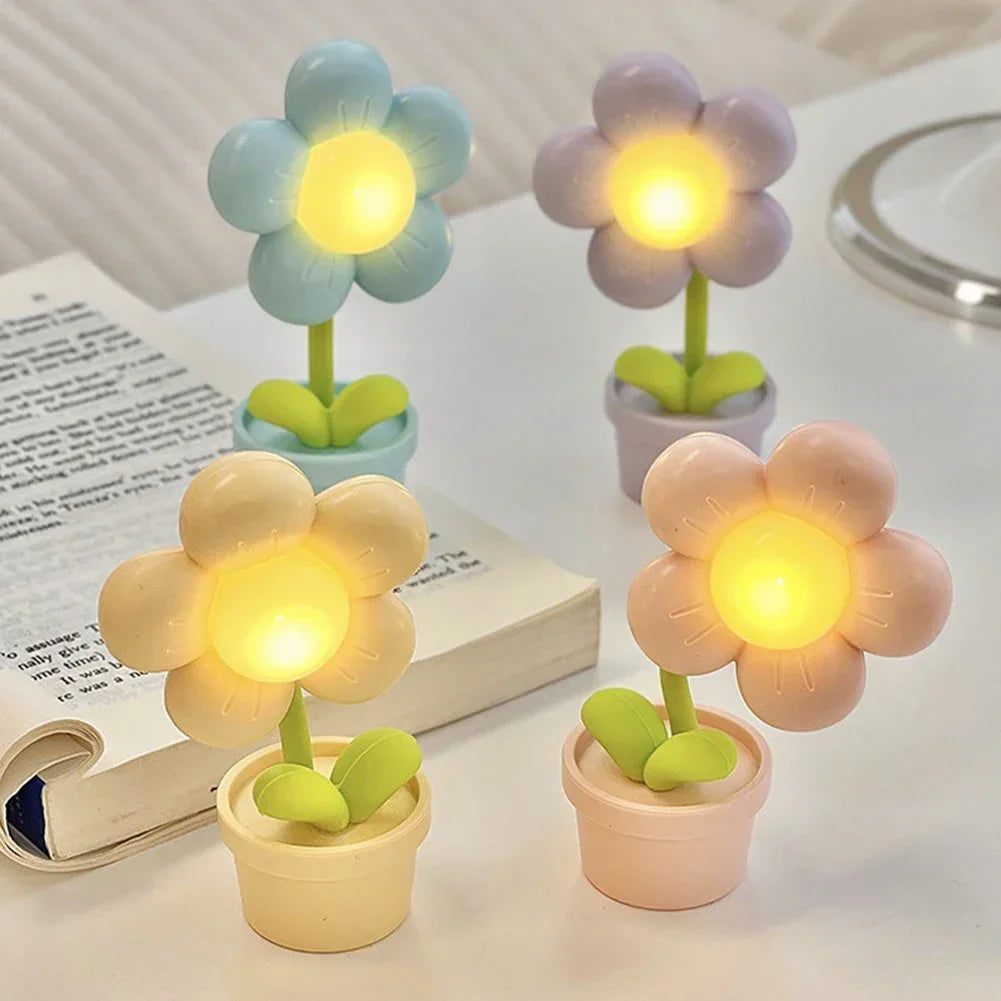 BloomLite Petite Flower Lamp