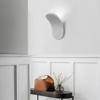 Lumo Modern Wall Sconce – Minimal Elegance for Every Space