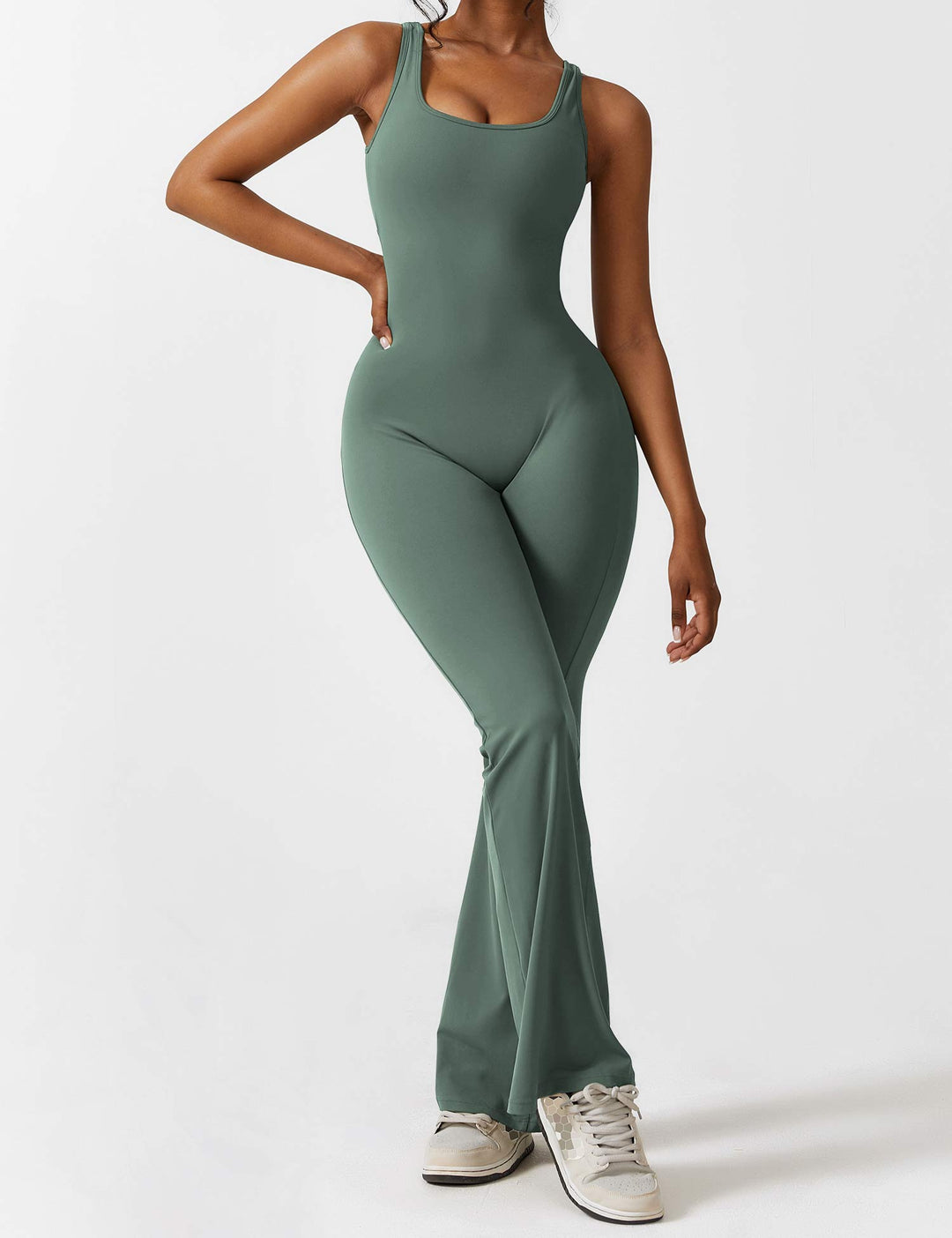 LIVIA – Flared Open-Back Jumpsuit with Scrunch Butt