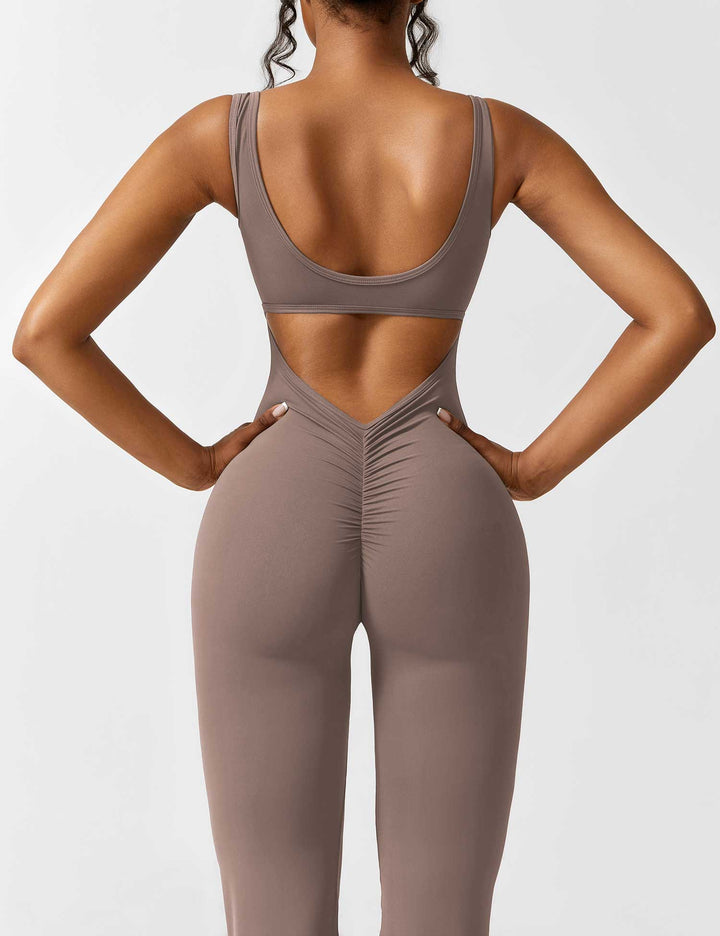 LIVIA – Flared Open-Back Jumpsuit with Scrunch Butt