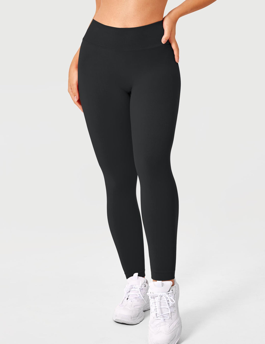 V-BACK ALEXI - Scrunch Butt Leggings with Deep V Back