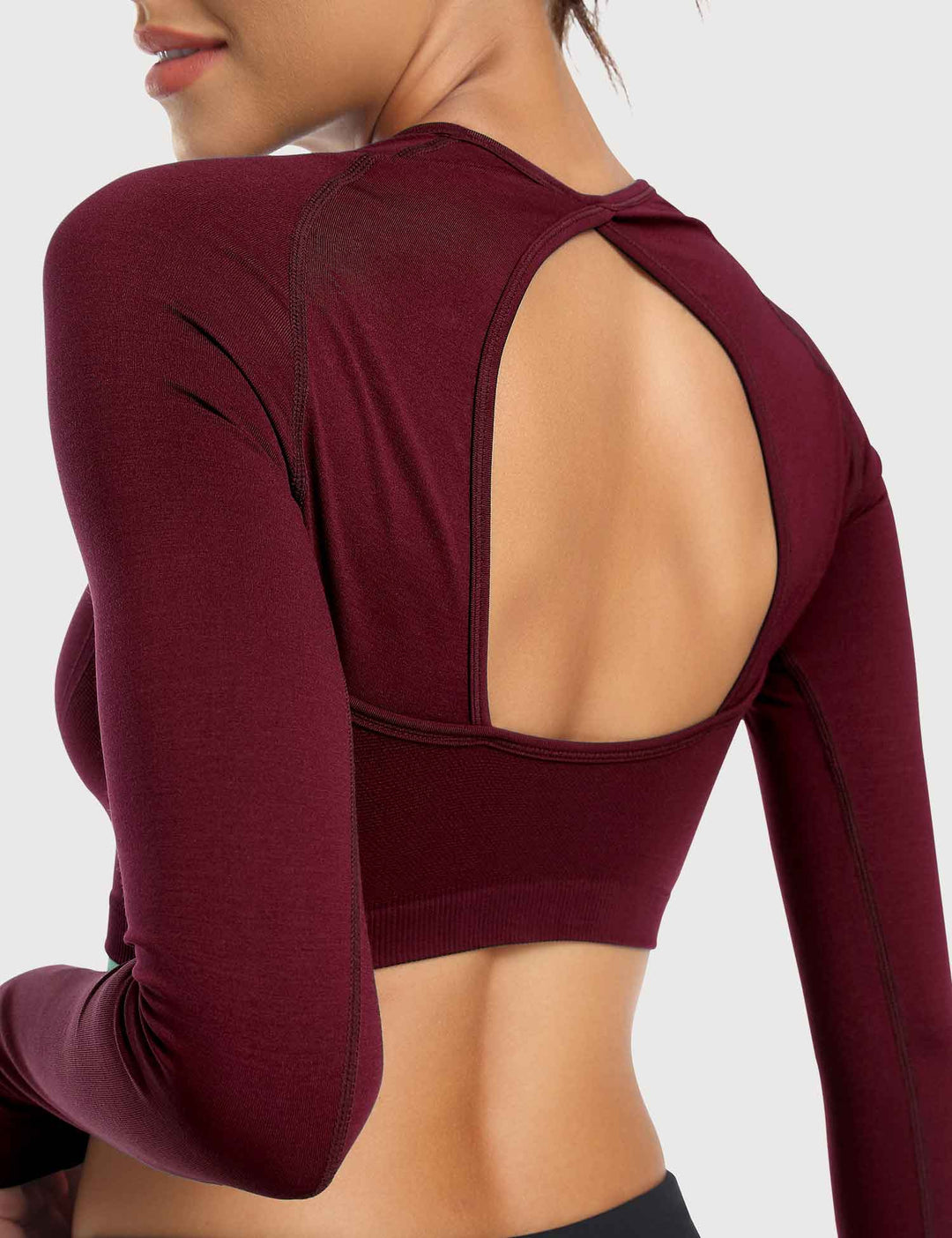 FlexiFit Seamless Crop Top | Open Back Design for Ultimate Comfort and Style