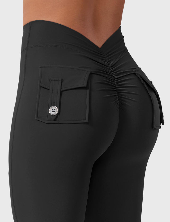 V-BACK CARGO - High-Waisted Scrunch Butt Cargo Leggings