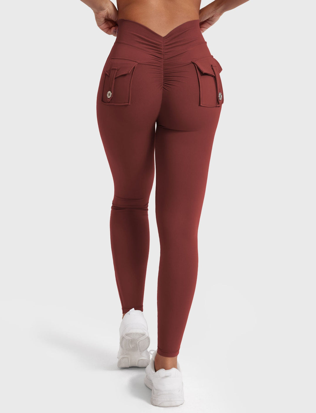 V-BACK CARGO - High-Waisted Scrunch Butt Cargo Leggings