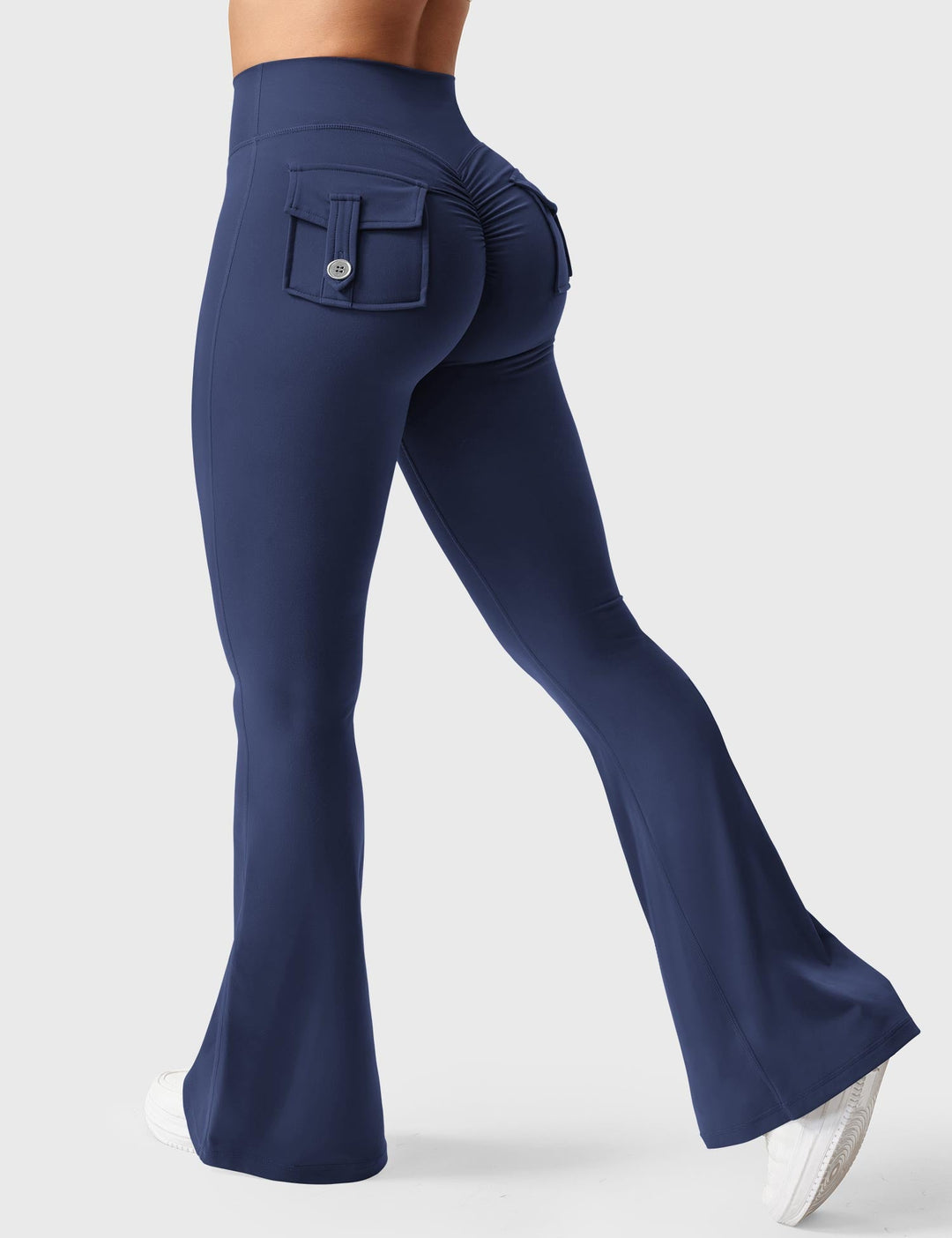 LuxeFit High-Waisted Flared Leggings – Sculpting & Supportive with Cargo Pockets